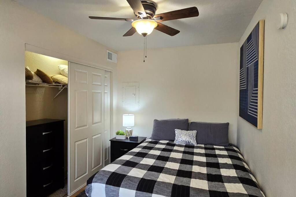 Cozy Updated Cove Of Heaven, 5Mins To Lake Hefner! โอคลาโฮมาซิตี้ ภายนอก รูปภาพ