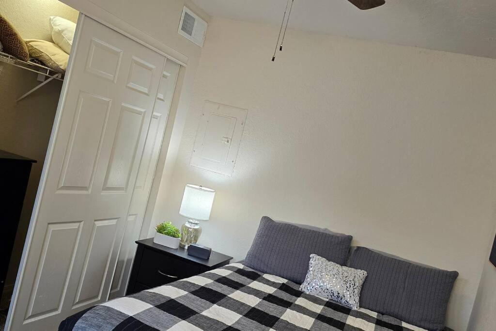 Cozy Updated Cove Of Heaven, 5Mins To Lake Hefner! โอคลาโฮมาซิตี้ ภายนอก รูปภาพ