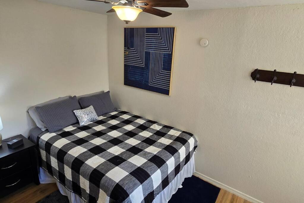 Cozy Updated Cove Of Heaven, 5Mins To Lake Hefner! โอคลาโฮมาซิตี้ ภายนอก รูปภาพ